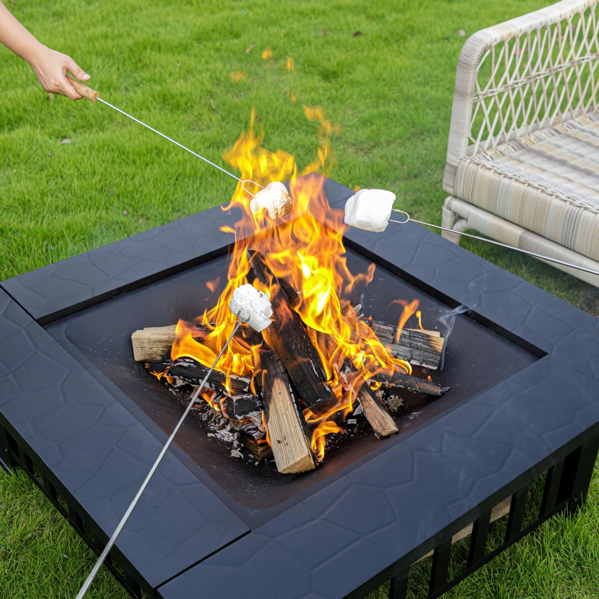 32 inch Square Outdoor Fire Pit Table with Spark Screen T19622